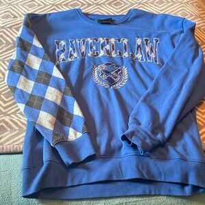 Ravenclaw Crewneck Sweatshirt - Blue Argyle Sleeve